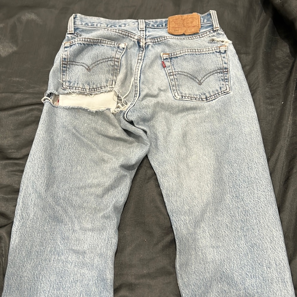 Vintage Levi jean butt rip high waisted